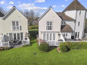 Drone of lakeside deck- click for photo gallery